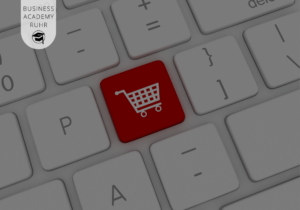 eCommerce Manager vs Kaufmann im eCommerce