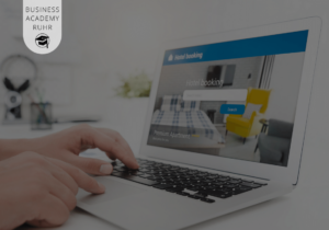Praxis Portrait von Sonja Kloos, Online Marketing Manager (IHK)